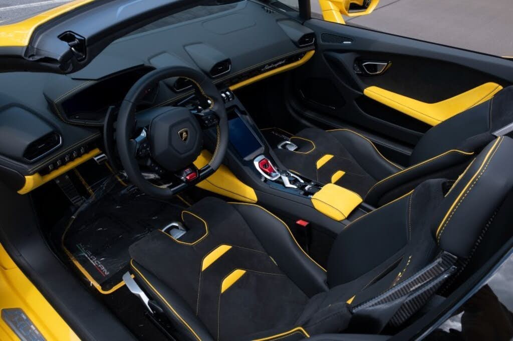 2024 Lamborghini Huracan EVO Spyder AWD photo 10