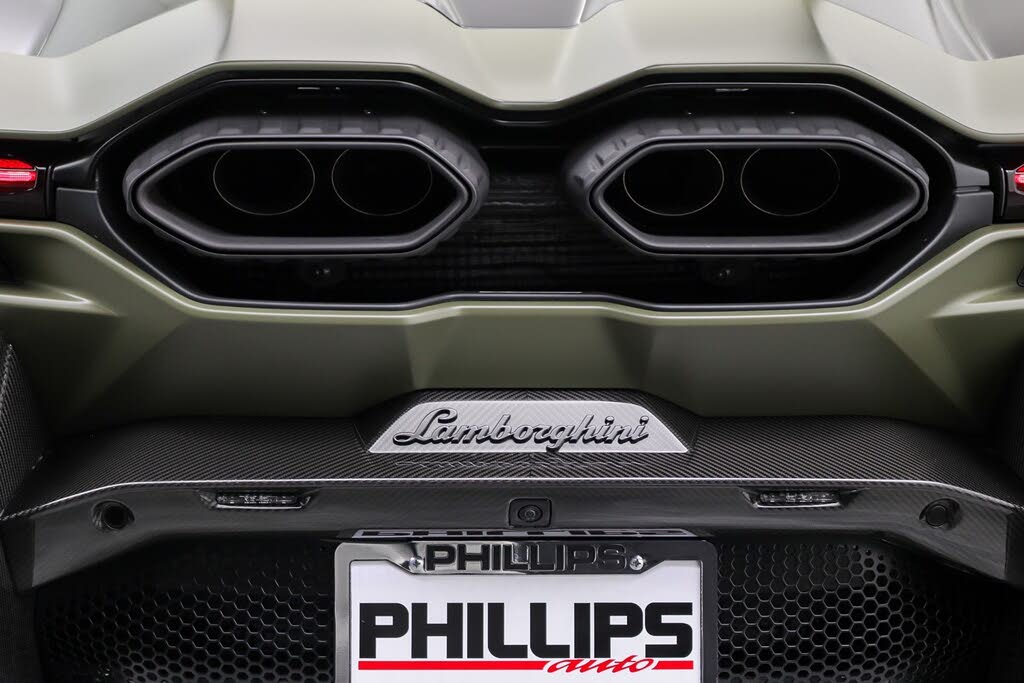 2024 Lamborghini Revuelto AWD photo 15 of 24
