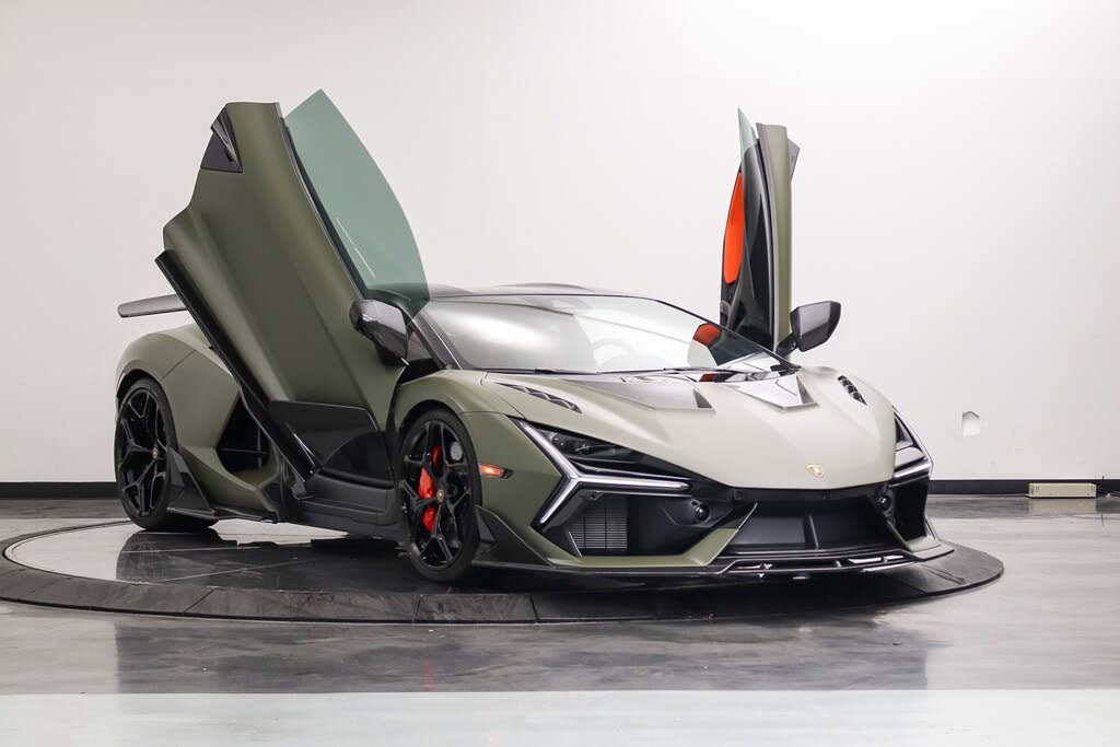 2024 Lamborghini Revuelto AWD photo 21 of 24