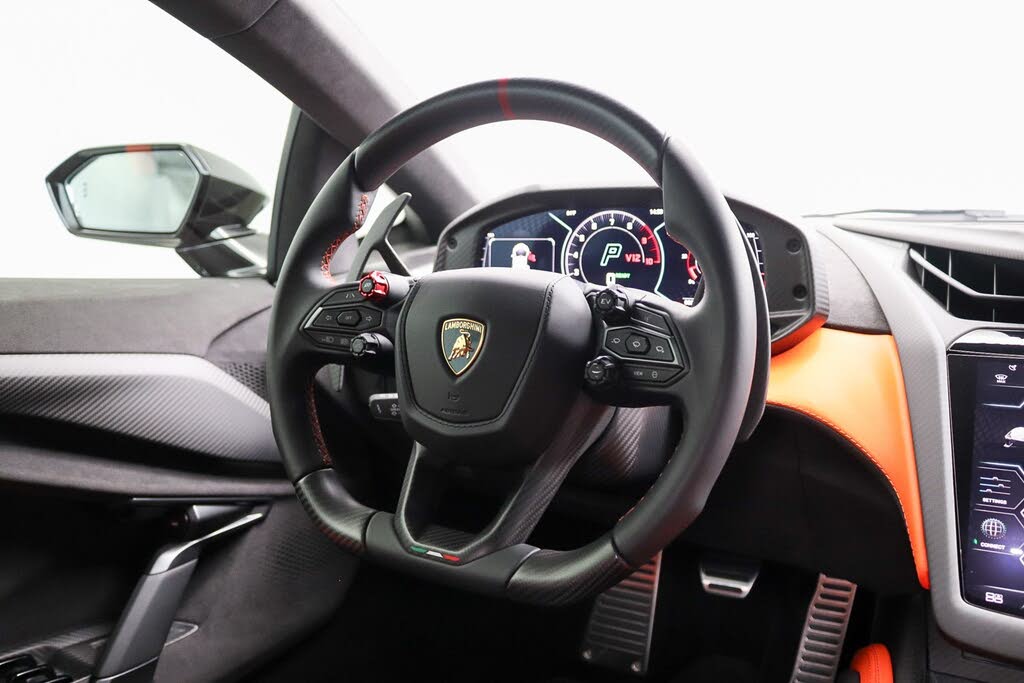 2024 Lamborghini Revuelto AWD photo 24 of 24