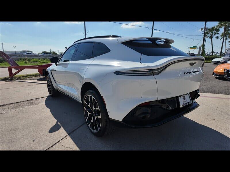 2022 Aston Martin DBX AWD photo 4