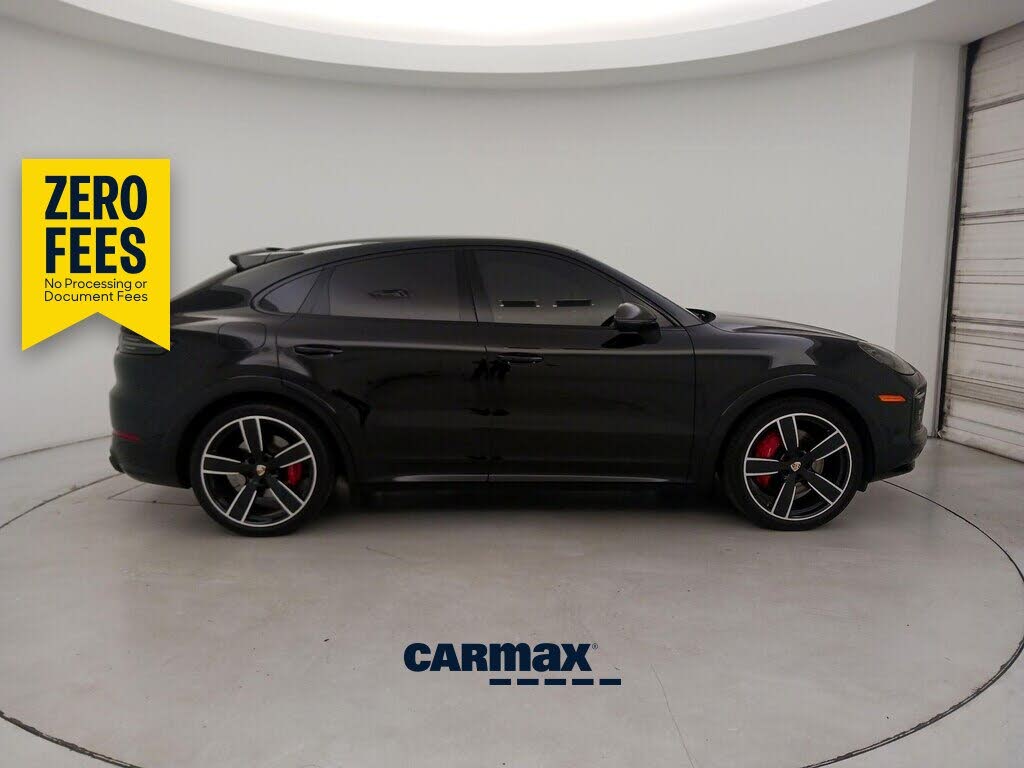 2023 Porsche Cayenne Coupe GTS AWD photo 4
