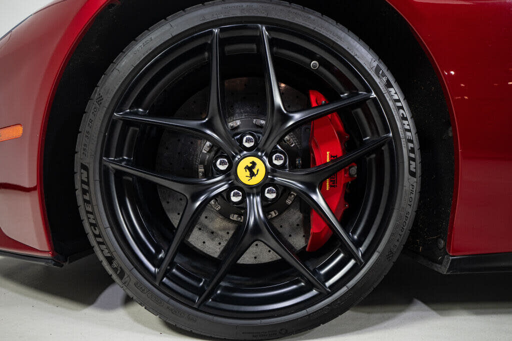 2015 Ferrari F12 Berlinetta Coupe photo 16 of 24