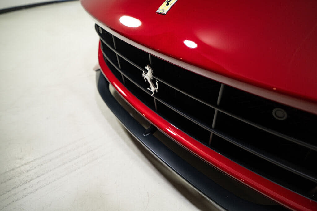 2015 Ferrari F12 Berlinetta Coupe photo 23 of 24