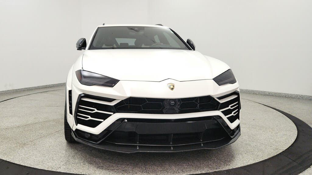 2019 Lamborghini Urus 4WD photo 8
