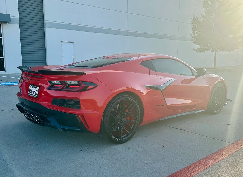2024 Chevrolet Corvette Z06 2LZ Coupe RWD photo 8