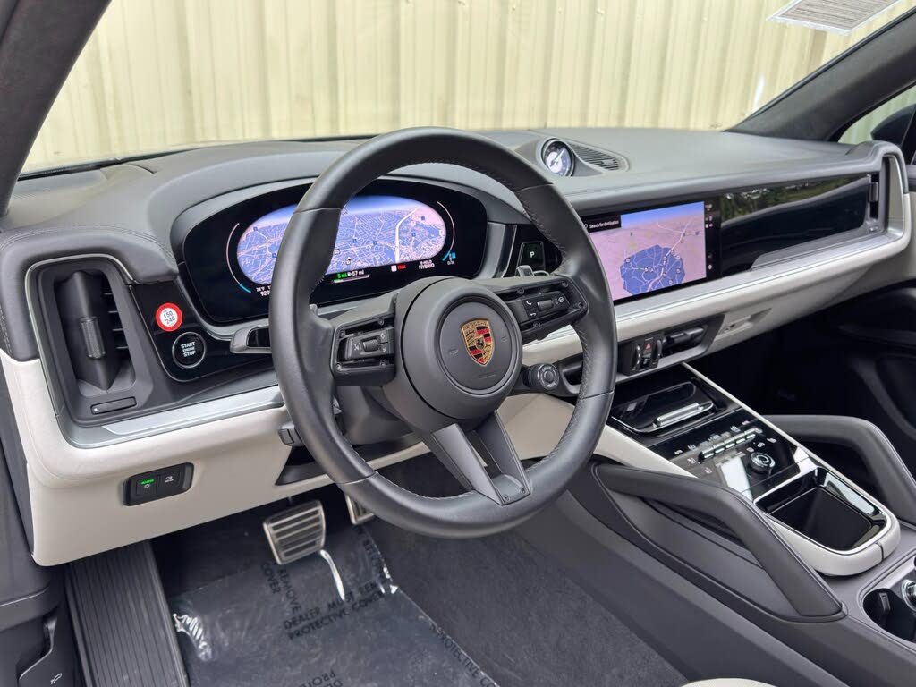 2024 Porsche Cayenne Turbo GT AWD photo 13 of 24