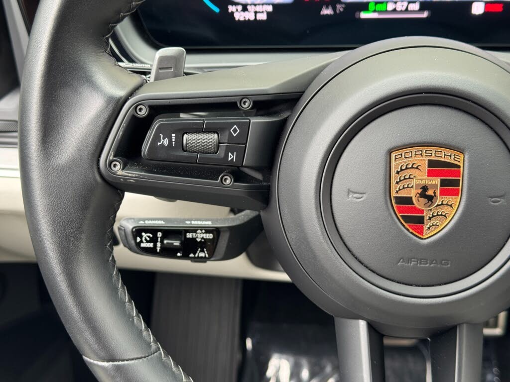 2024 Porsche Cayenne Turbo GT AWD photo 20 of 24