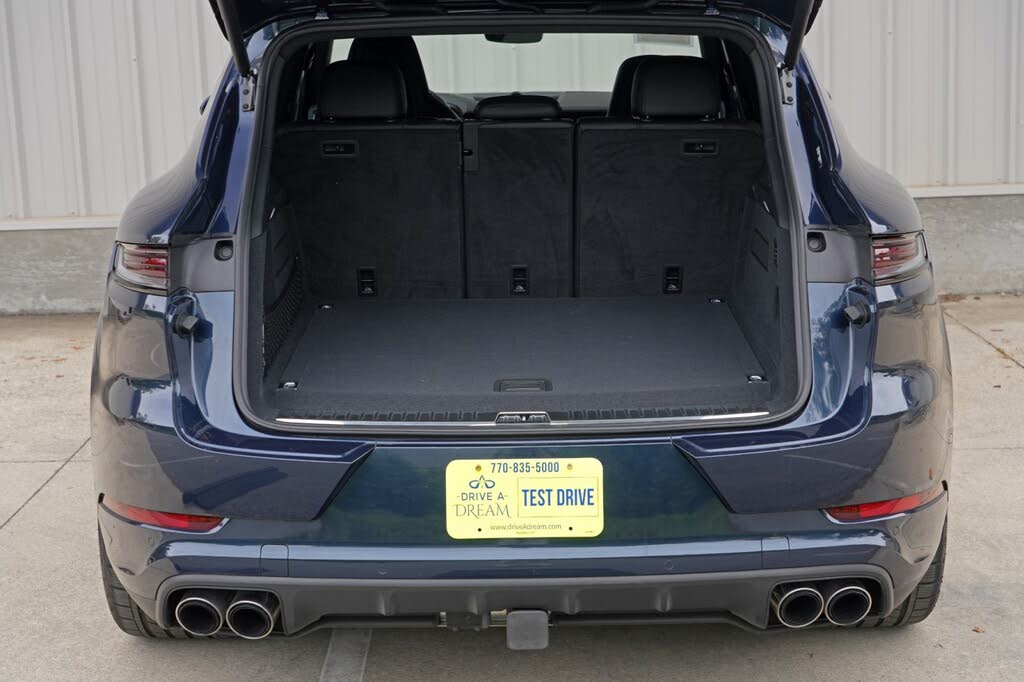 2024 Porsche Cayenne Turbo GT AWD photo 9 of 24