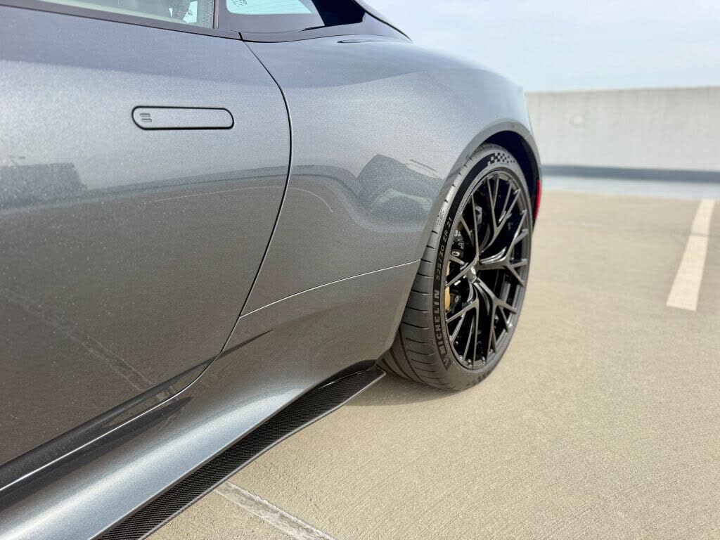 2024 Aston Martin DB12 V8 Coupe RWD photo 16 of 24