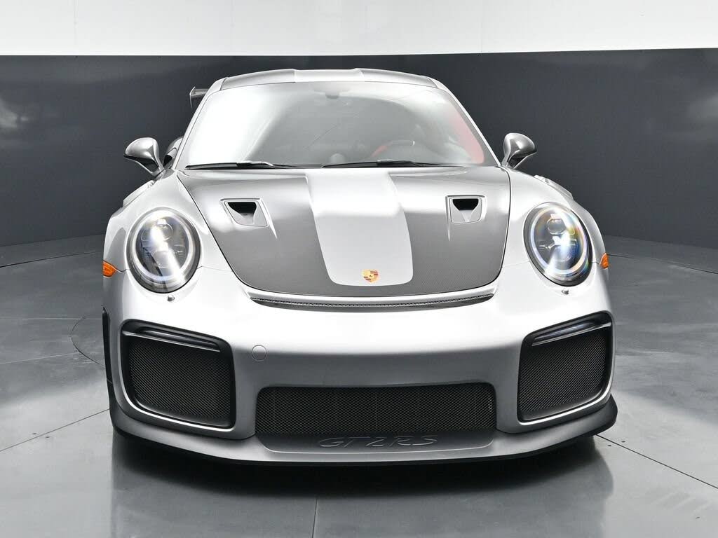 2018 Porsche 911 GT2 RS Coupe RWD photo 12 of 24