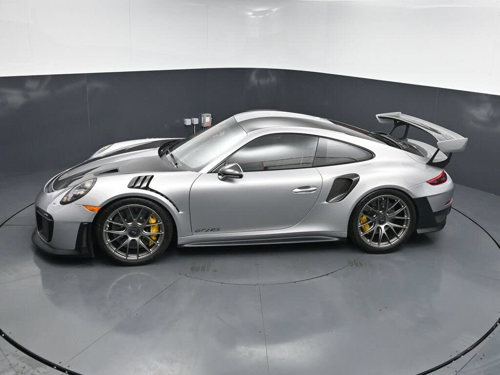 2018 Porsche 911 GT2 RS Coupe RWD photo 14 of 24