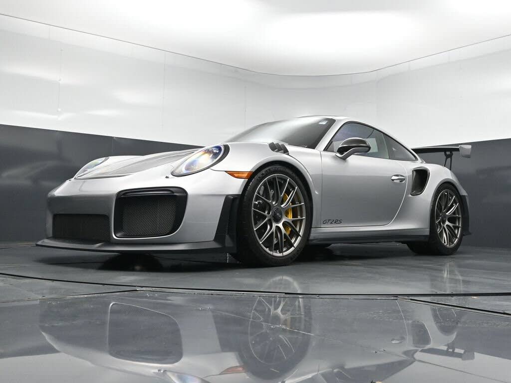 2018 Porsche 911 GT2 RS Coupe RWD photo 21 of 24