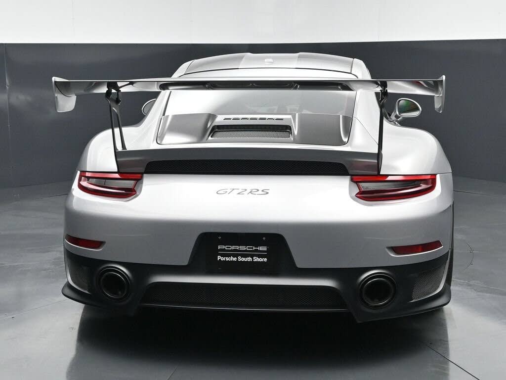 2018 Porsche 911 GT2 RS Coupe RWD photo 8 of 24