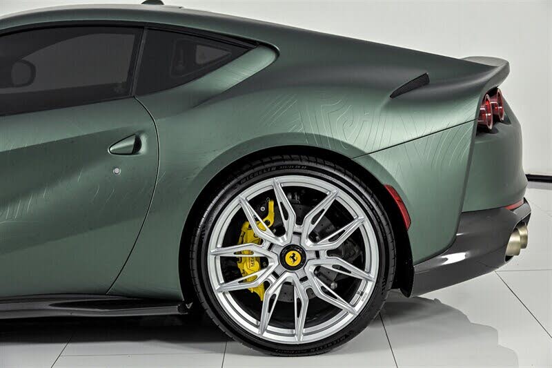 2020 Ferrari 812 Superfast RWD photo 14 of 24