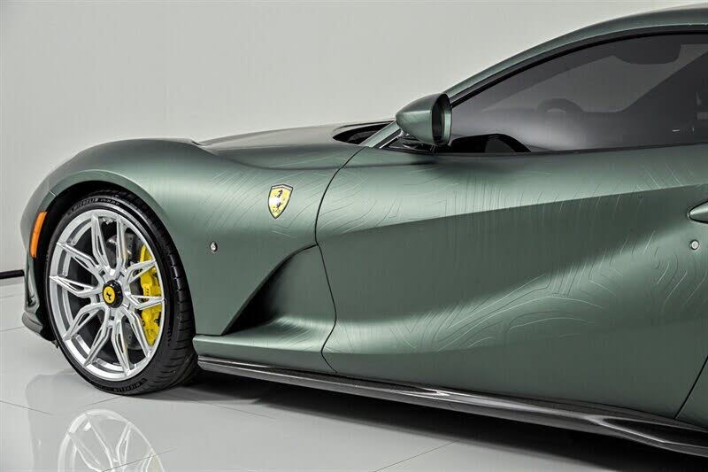 2020 Ferrari 812 Superfast RWD photo 16 of 24