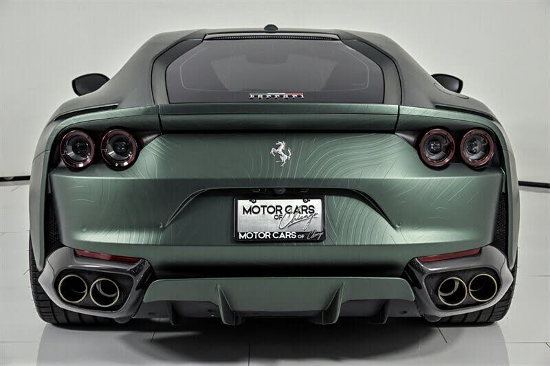 2020 Ferrari 812 Superfast RWD photo 21 of 24