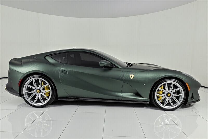 2020 Ferrari 812 Superfast RWD photo 24 of 24