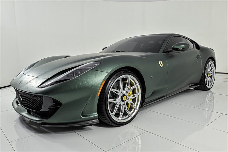 2020 Ferrari 812 Superfast RWD photo 10 of 24