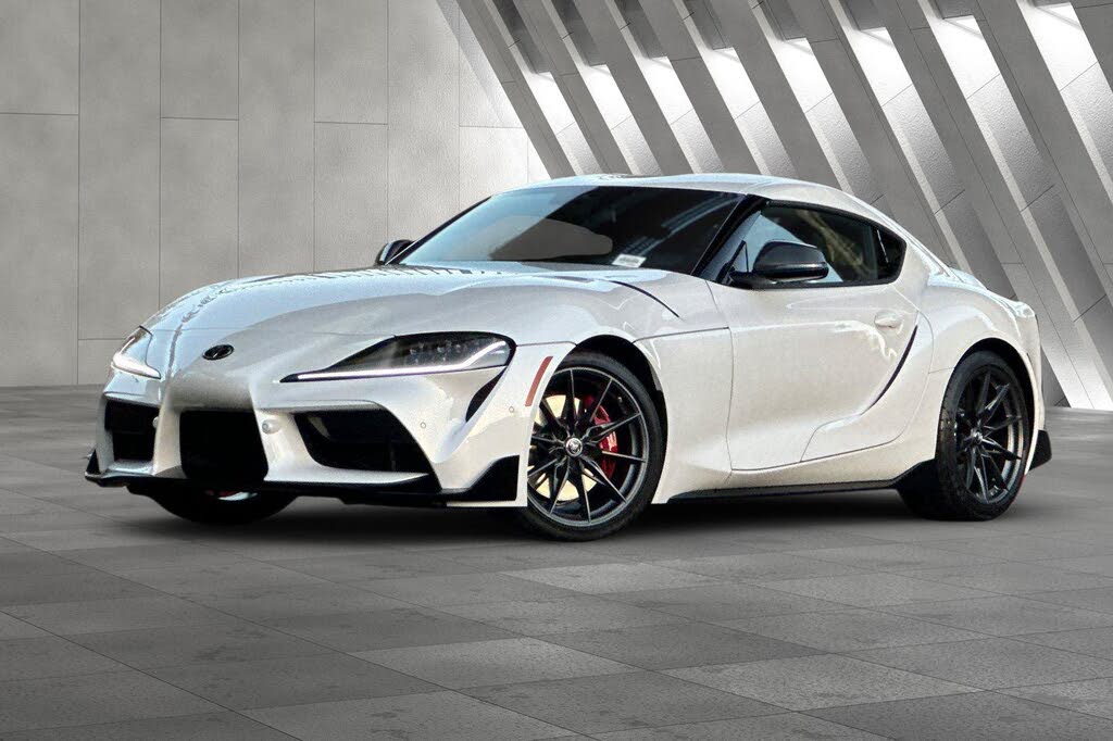 2026 Toyota Supra 3.0 Premium RWD photo 2 of 24