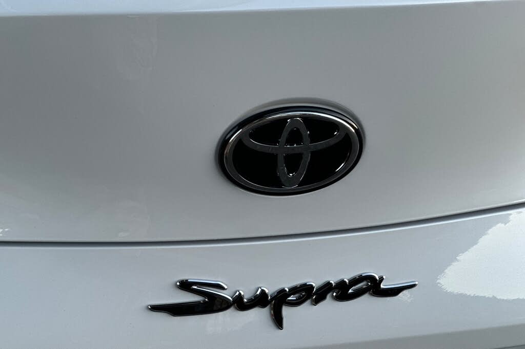 2026 Toyota Supra 3.0 Premium RWD photo 14 of 24