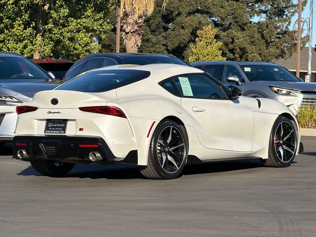 2022 Toyota Supra 3.0 Premium RWD photo 2 of 24