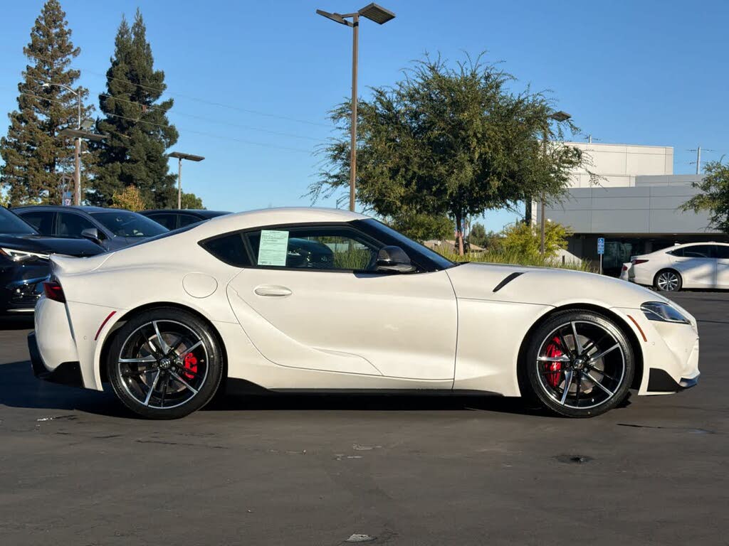 2022 Toyota Supra 3.0 Premium RWD photo 4 of 24
