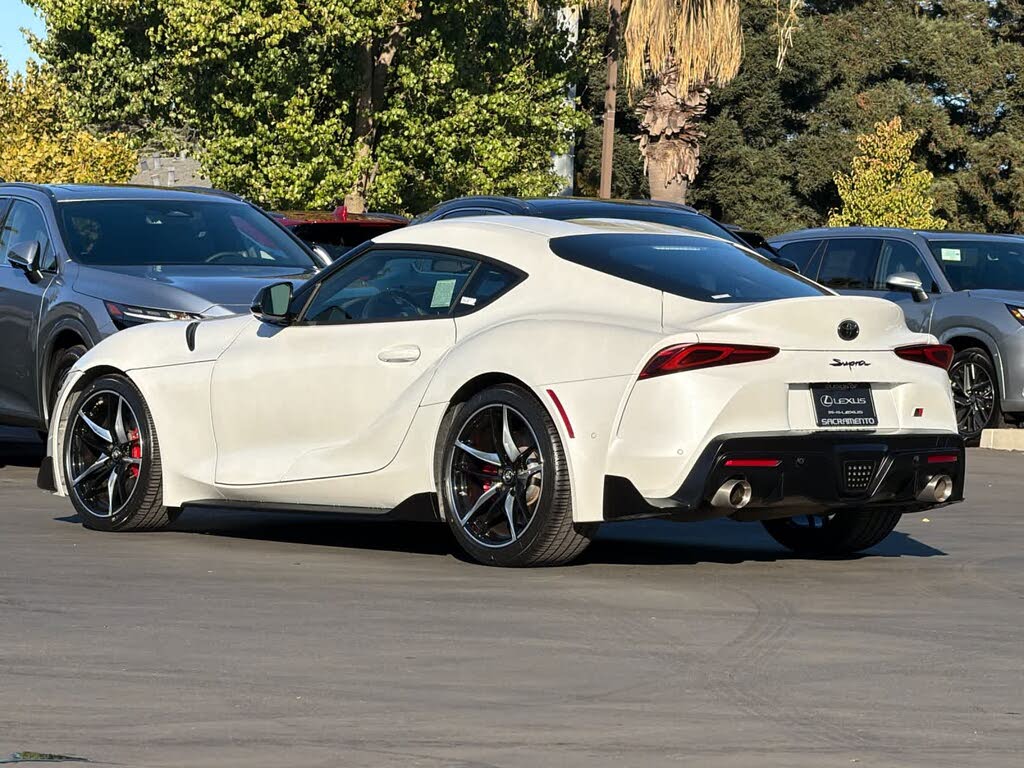 2022 Toyota Supra 3.0 Premium RWD photo 5 of 24