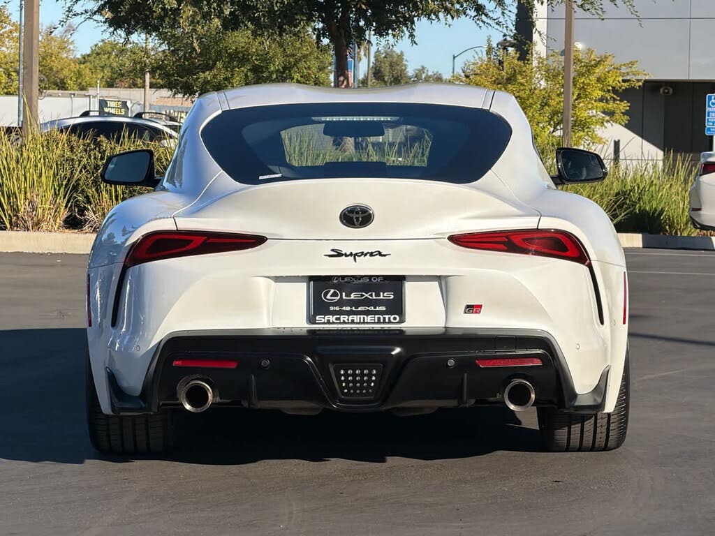 2022 Toyota Supra 3.0 Premium RWD photo 6 of 24