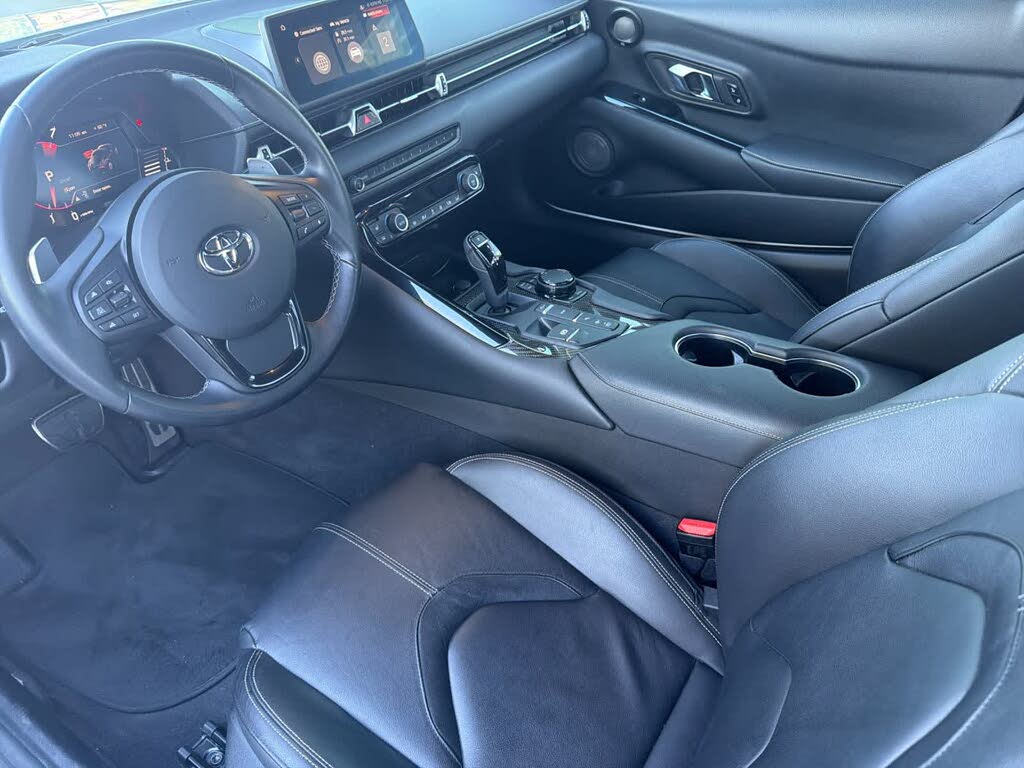 2022 Toyota Supra 3.0 Premium RWD photo 9 of 24