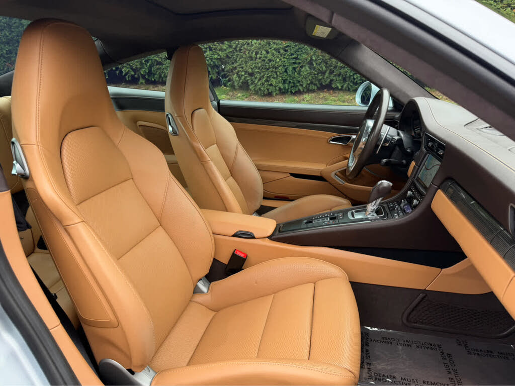 2015 Porsche 911 Turbo S Coupe AWD photo 19 of 24