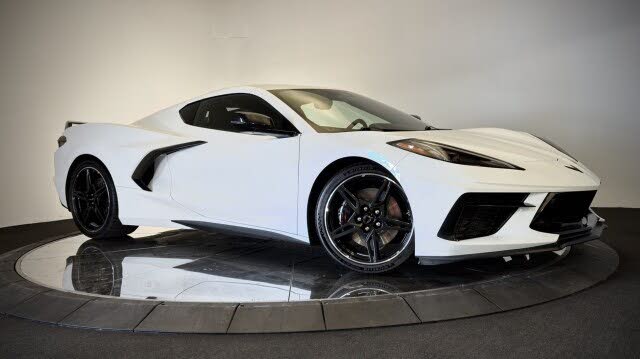 2024 Chevrolet Corvette Stingray 3LT Coupe RWD photo 2 of 24
