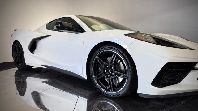 2024 Chevrolet Corvette Stingray 3LT Coupe RWD photo 19 of 24