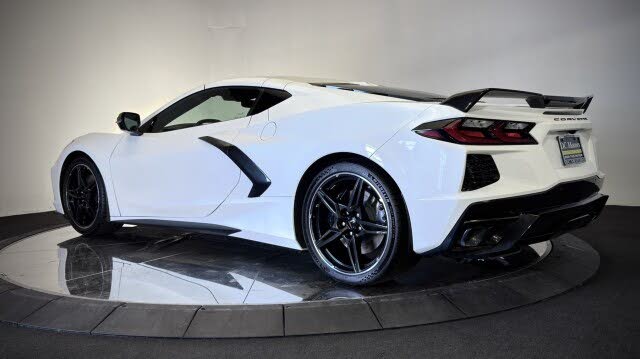 2024 Chevrolet Corvette Stingray 3LT Coupe RWD photo 3 of 24