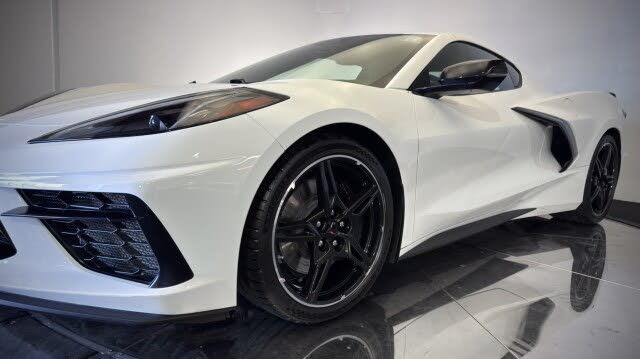 2024 Chevrolet Corvette Stingray 3LT Coupe RWD photo 22 of 24