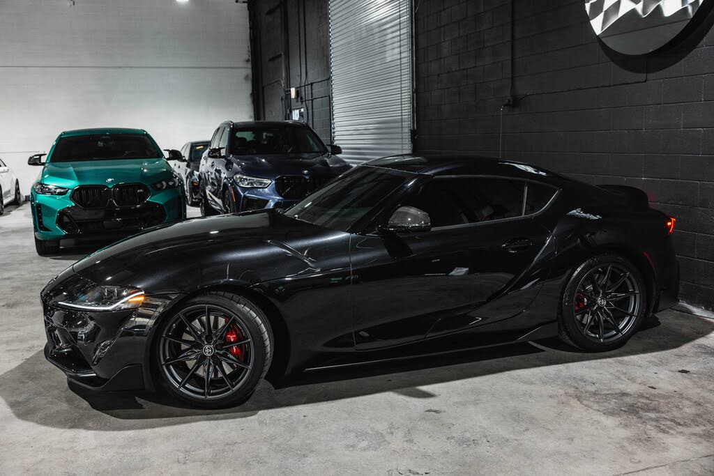 2026 Toyota Supra 3.0 Premium RWD photo 4 of 24