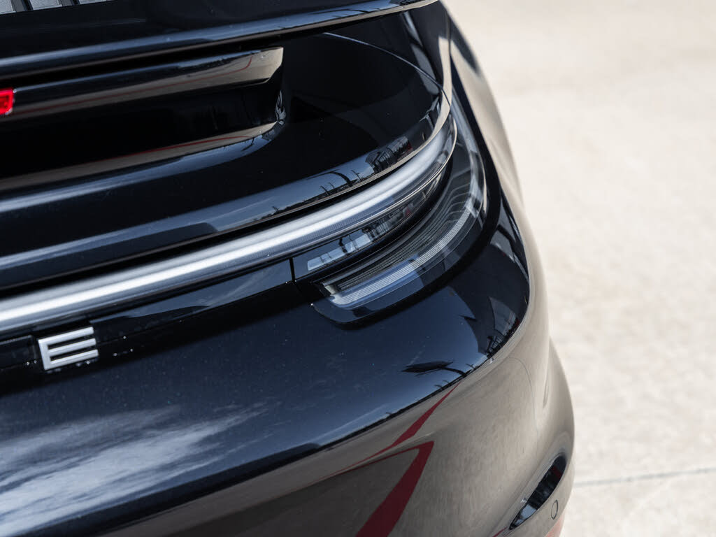 2022 Porsche 911 Turbo S Coupe AWD photo 14 of 24